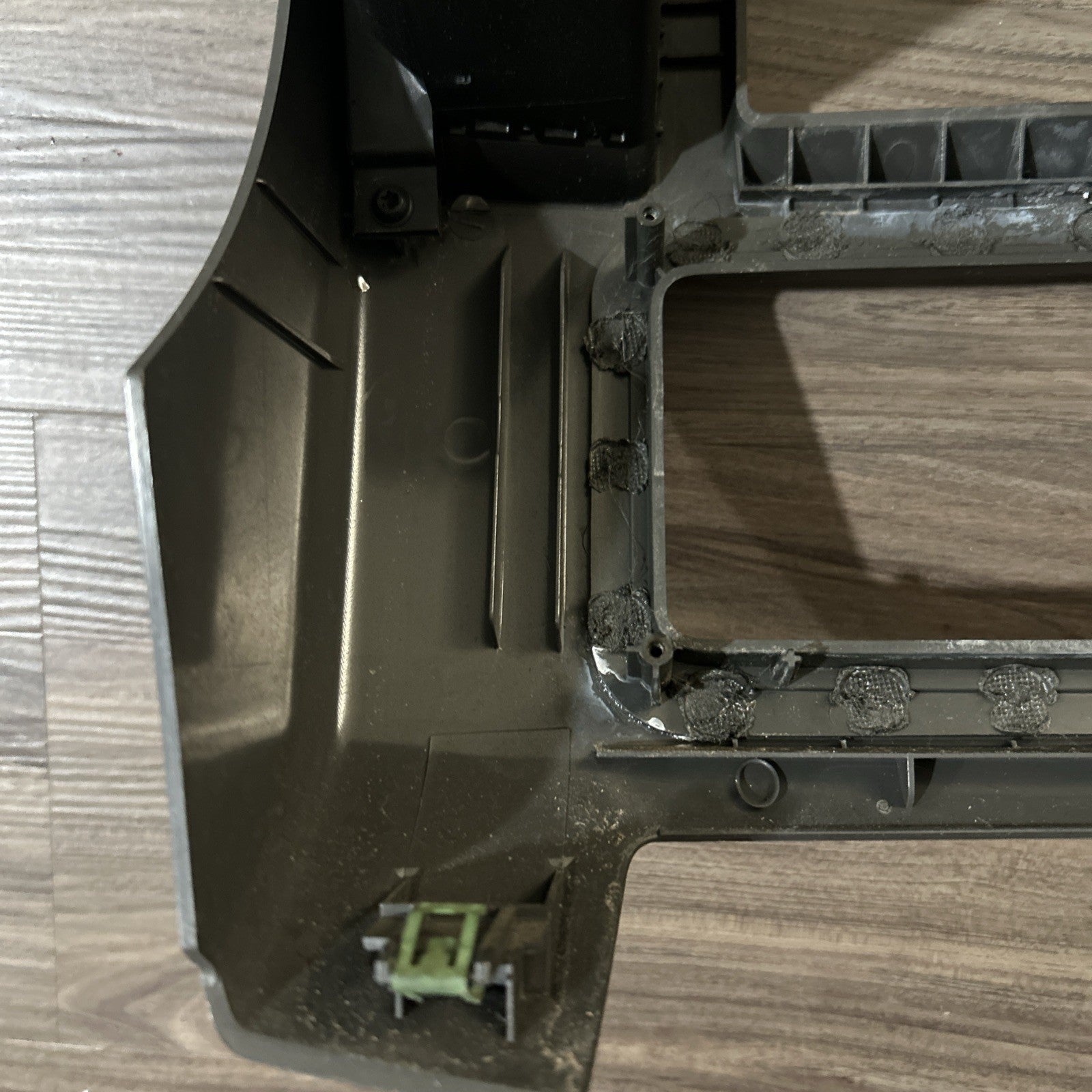 05-12 Nissan Xterra Pathfinder frontier Center Dash Radio bezel vent Console OEM