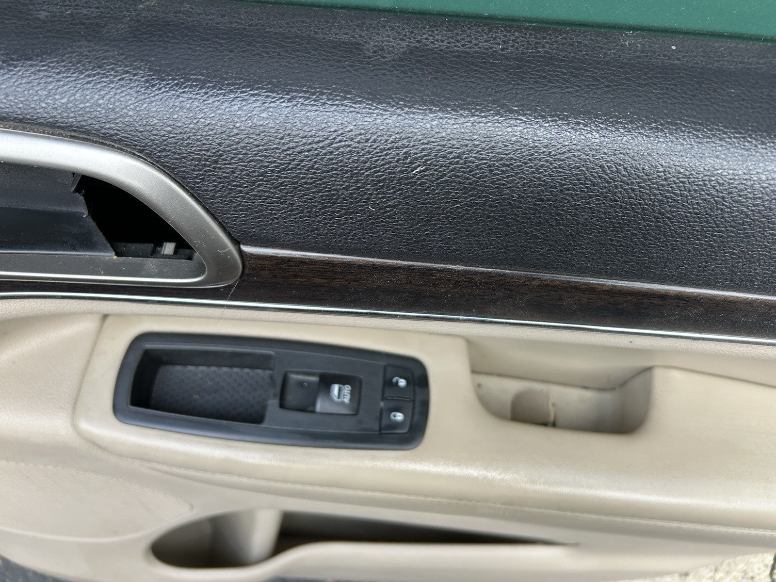 2015 JEEP GRAND CHEROKEE LIMITED FRONT RIGHT DOOR TRIM PANEL #007889