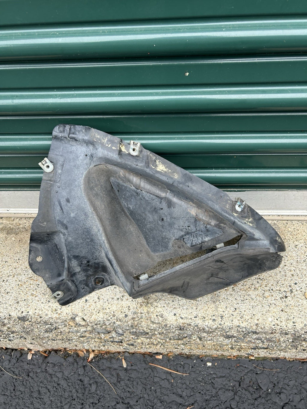 FRONT LEFT DRIVER FENDER LINER SPLASH SHIELD 7304045 BMW F15 X5 (2014-2018) OEM