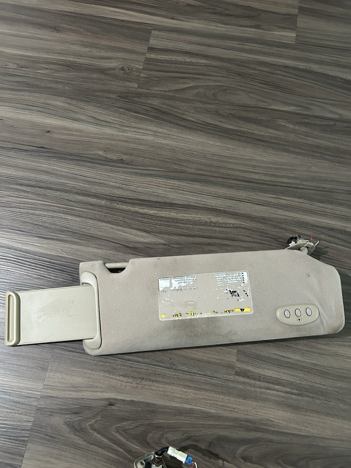 2004-2008 Toyota Solara Driver & Passenger Side Sun Visor Pair Set Tan Lighted