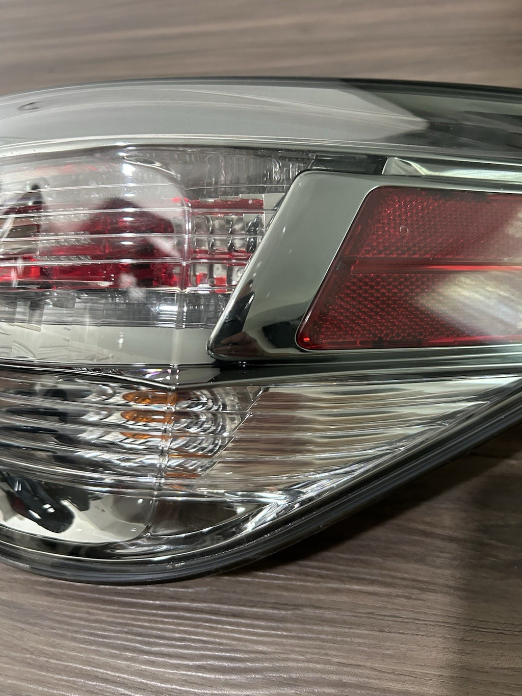 2010-2012 Lexus RX350 Right Passenger Side Tail Light Assembly Quarter Panel OEM