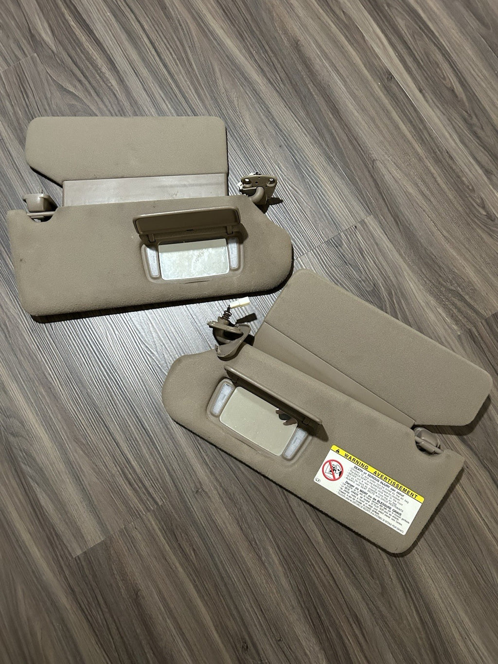 2000-2006 Toyota Tundra Sequoia DRIVER PASSENGER Left Right Sun Visor  OEM TAN