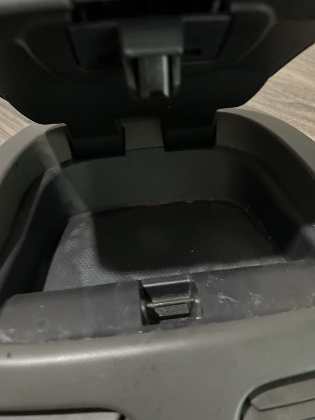 2000-2006 Nissan Sentra Center Dash Vents Cubby Storage Compartment Gray