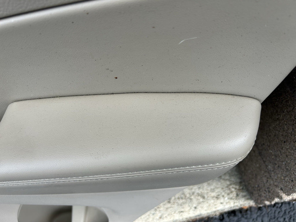 2014-2020 Jeep Grand Cherokee Limited Rear Right Door Panel OEM