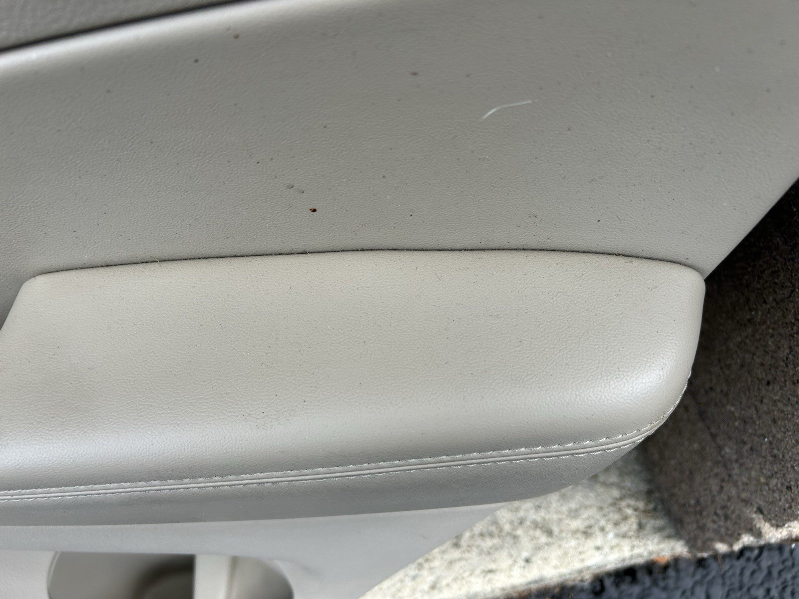 2014-2020 Jeep Grand Cherokee Limited Rear Right Door Panel OEM