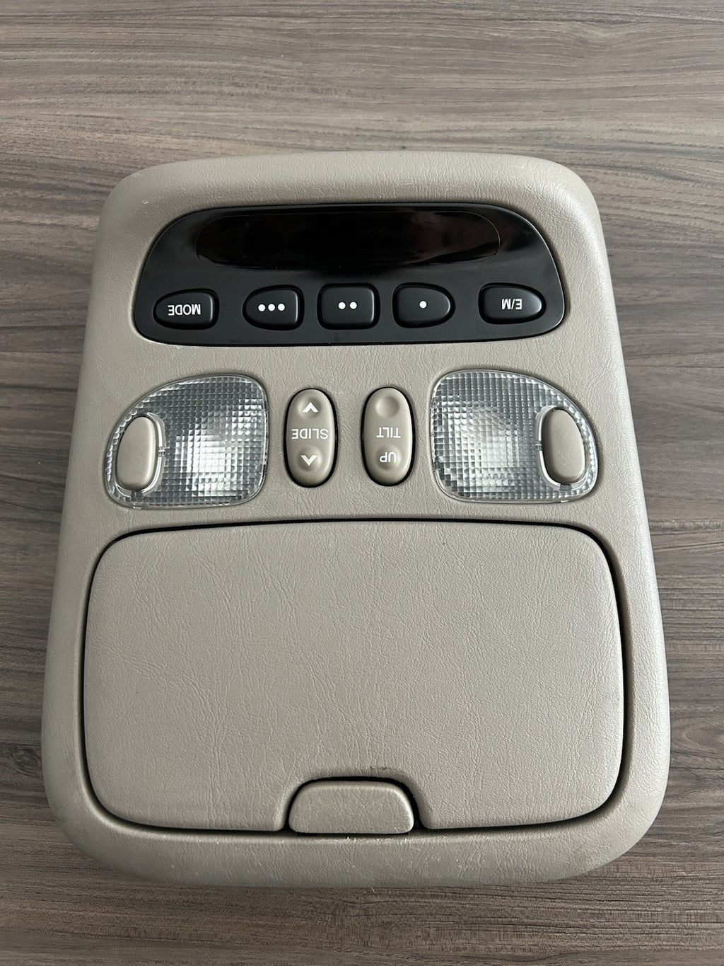 2001  - 2007 Toyota Sequoia Overhead Console Dome Light  Original OEM