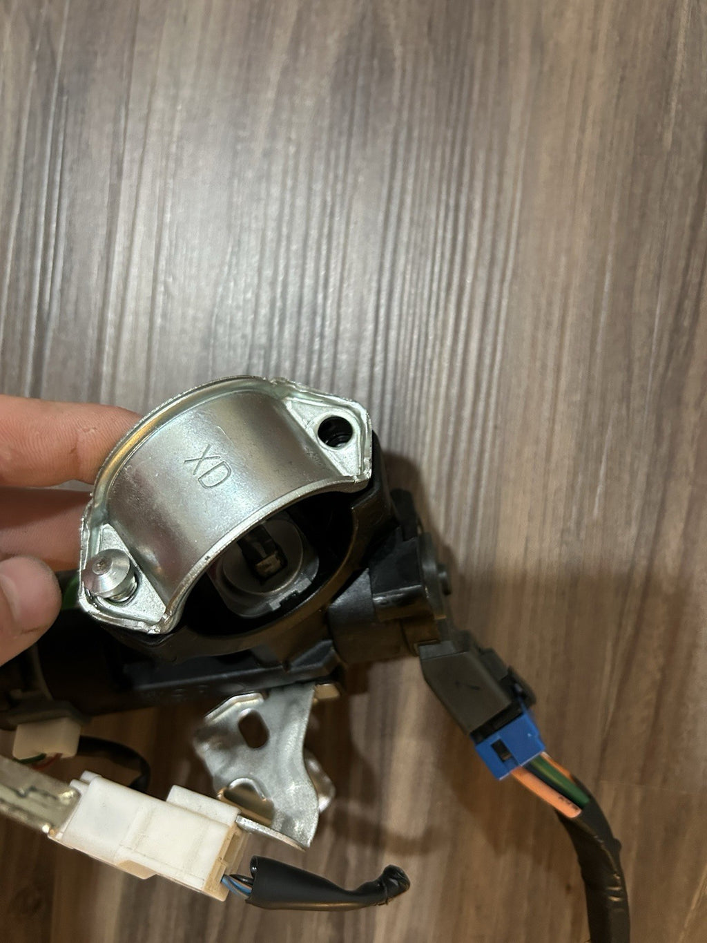 2011-2017 Hyundai Accent Ignition Switch Cylinder Door Trunk Lock Key OEM