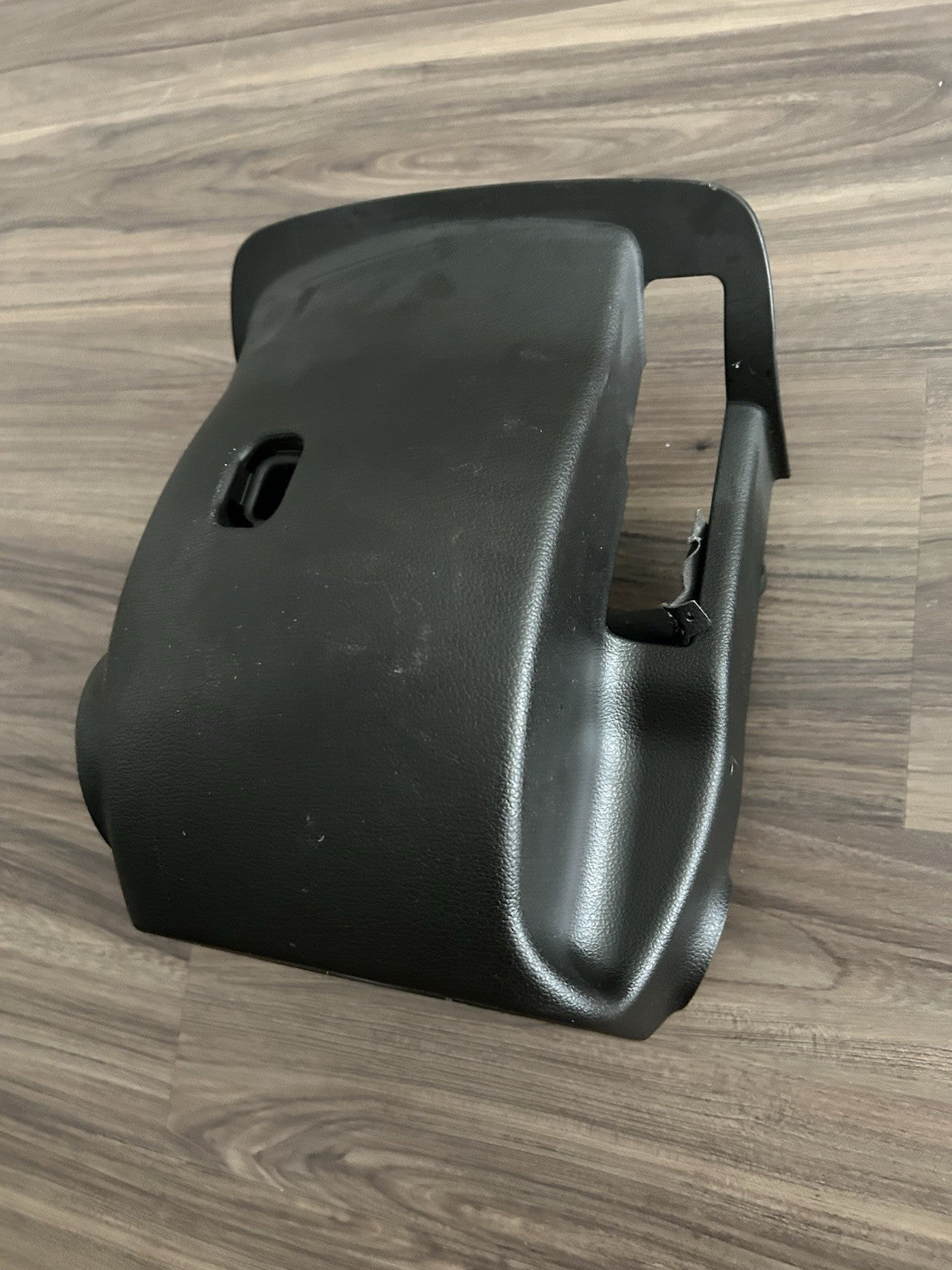 2017-2020 HYUNDAI ELANTRA IGNITION SWITCH LOCK CYLINDER COVER OEM