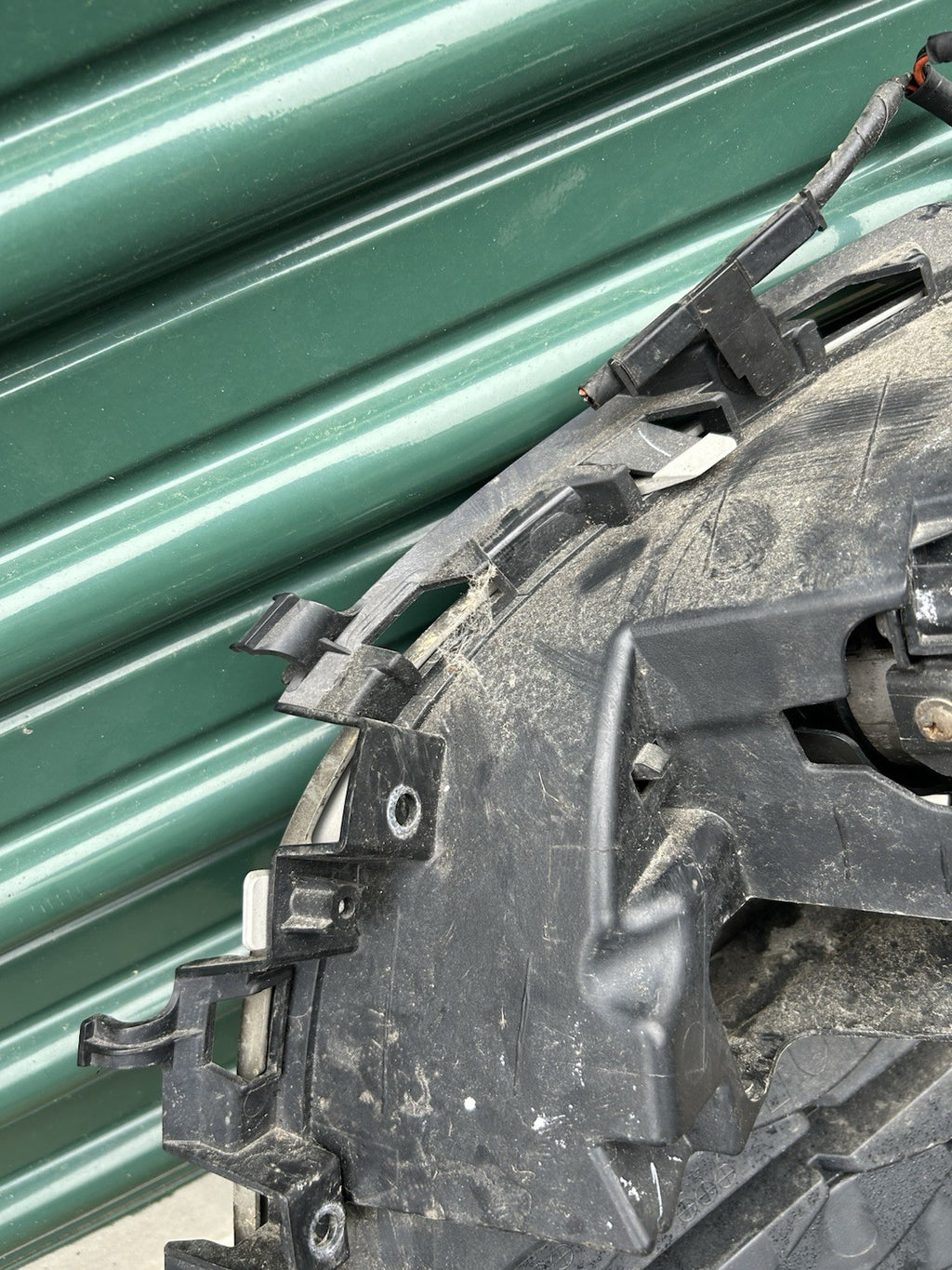 2010 2011 2012 Mazda CX-7 Bumper Grille Right Fog Light Insert  OEM J9424 DG