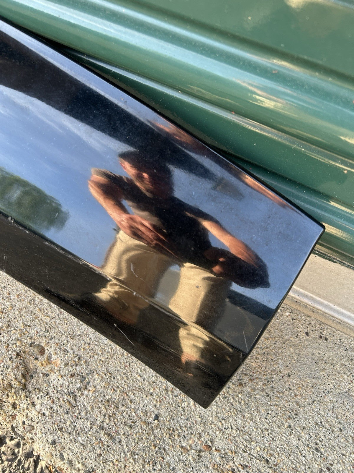 2004-2009 Lexus GX470 Right Passenger rear Fender Flare Moulding  Black 202