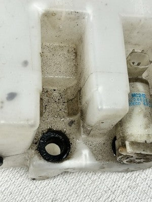 03-06 NISSAN 350Z Coupe Only WINDSHIELD WASHER RESEVOIR TANK