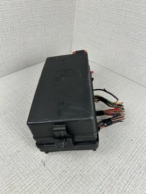 13712253 Buick Lucerne Cadillac DTS Rear Fuse Box Under Seat OEM 2008-2011