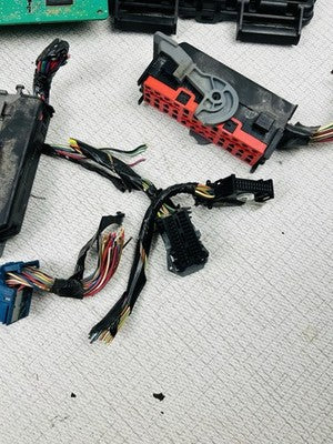 Ford Mustang Interior Fuse Box BCM Power Module 2005 OEM 5R3T-14B476-BD-B
