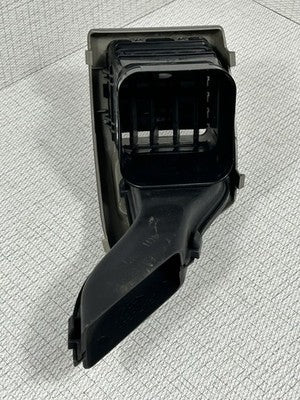 2004-2012 Chevy Colorado GMC Canyon Dash Outer Air Vent Right Hand silver