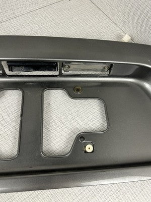 OEM Rear lift Gate License palte holder latch garnish 2001-2007 Toyota Sequoia Gray