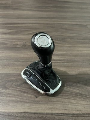 2001-2009 Mercedes W203 W209 C CLK550 Gear Shifter Knob Boot Key Less Go OEM