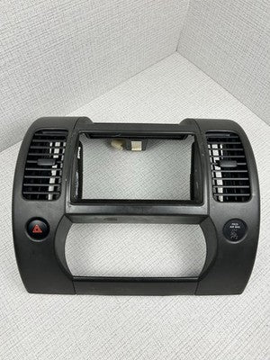 05-08 Nissan XTERRA Dash Bezel Trim Radio Surround Heater Control Center Vents