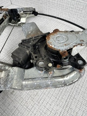 2003 TO 2009 TOYOTA 4RUNNER BACK DOOR LIFT GATE WINDOW LIFT REGULATOR WITH MOTOR