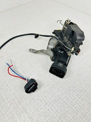 98 - 02 Toyota Corolla, Front Left Driver door Latch Lock Actuator /Oem VIN 2T
