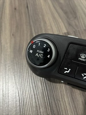 2010 2013Hyundai Tucson A/C Heater Temperature Climate Control 97250-2S021