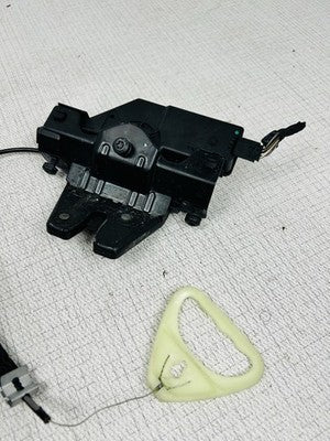 2007-2010 OEM BMW E90 SEDAN 328 335 M3 Trunk Lid Lock Latch Actuator 7840617 OEM