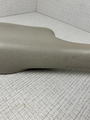 Tahoe Silverado Escalade Yukon Sierra Driver LH Door Armrest 1999-2002 Gray
