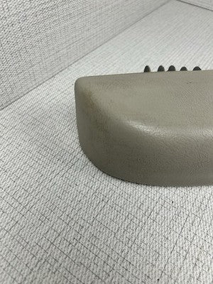 Tahoe Silverado Escalade Yukon Sierra Driver LH Door Armrest 1999-2002 Gray