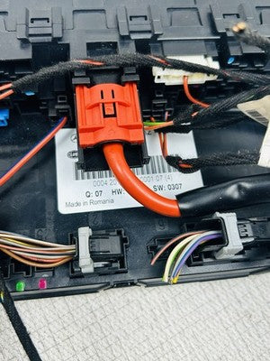 01-09 Mercedes W203 C320 C230 W209 CLK500 CLK320 Rear Trunk SAM Fuse Relay Box