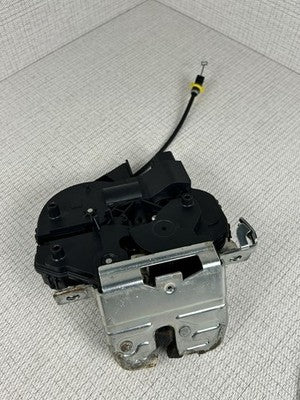 OEM 2008-2010 Volvo V70 XC70 III Rear Liftgate Trunk Lock Actuator Latch 31253446