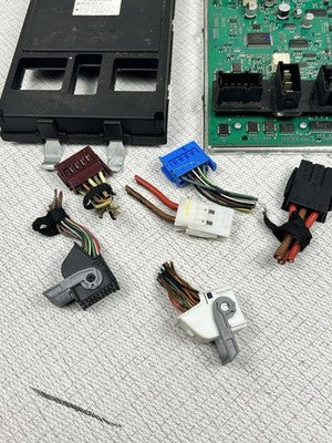 Mercedes-Benz GL450 ML350 R350 X164 Front SAM Module OEM A1645453732