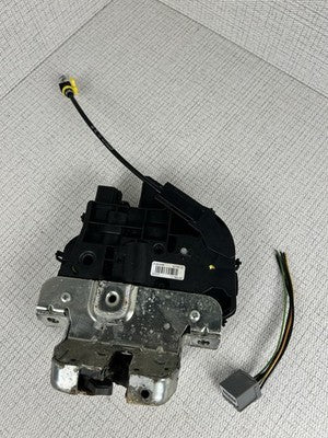 OEM 2008-2010 Volvo V70 XC70 III Rear Liftgate Trunk Lock Actuator Latch 31253446