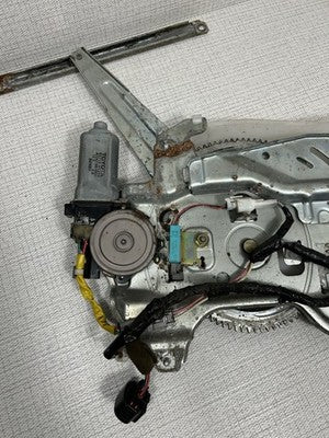 2001-2007 Toyota Sequoia Rear Back Hatch Liftgate Window Regulator Motor OEM