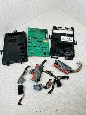 Ford Mustang Interior Fuse Box BCM Power Module 2005 OEM 5R3T-14B476-BD-B