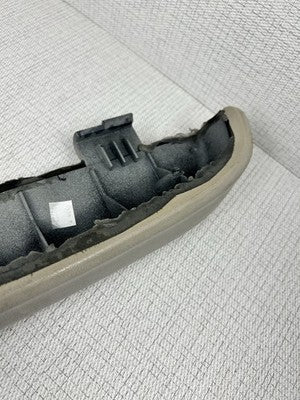 Tahoe Silverado Escalade Yukon Sierra Driver LH Door Armrest 1999-2002 Gray