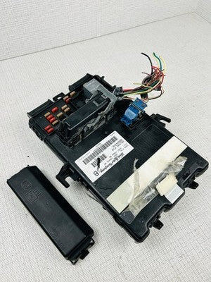 Ford Mustang Interior Fuse Box BCM Power Module 2005 OEM 5R3T-14B476-BD-B