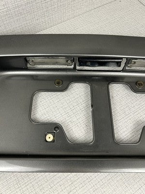 OEM Rear lift Gate License palte holder latch garnish 2001-2007 Toyota Sequoia Gray