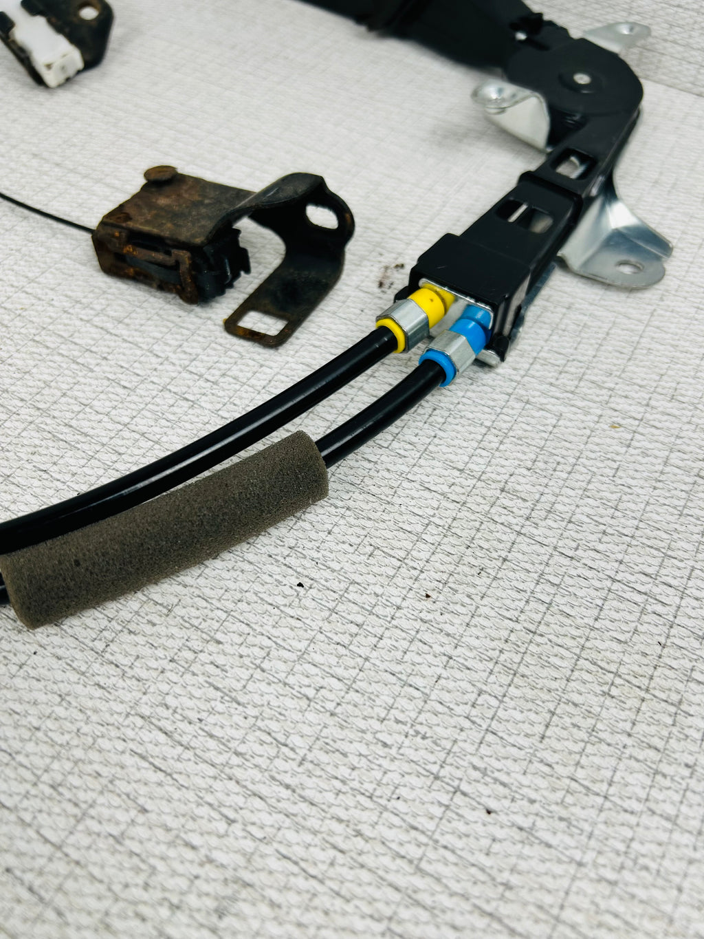 Toyota Sienna 2011-2019 Left Driver side sliding door motor 426605-10200 oem
