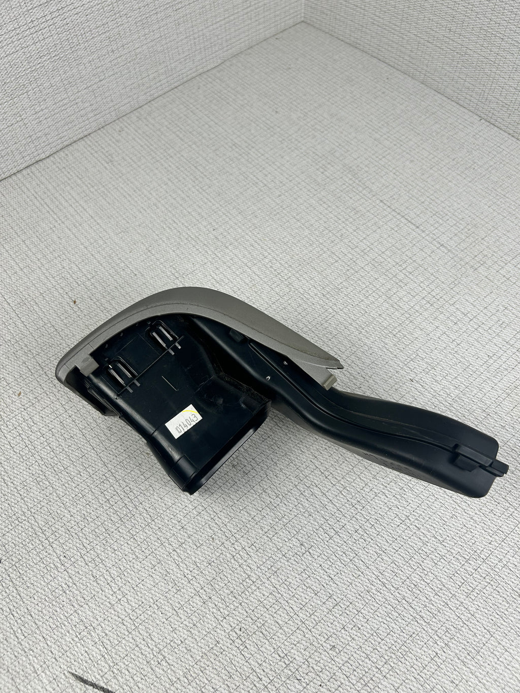 Left Dash Air Vent Chevy Colorado GMC Canyon Silver OEM 2004–2012