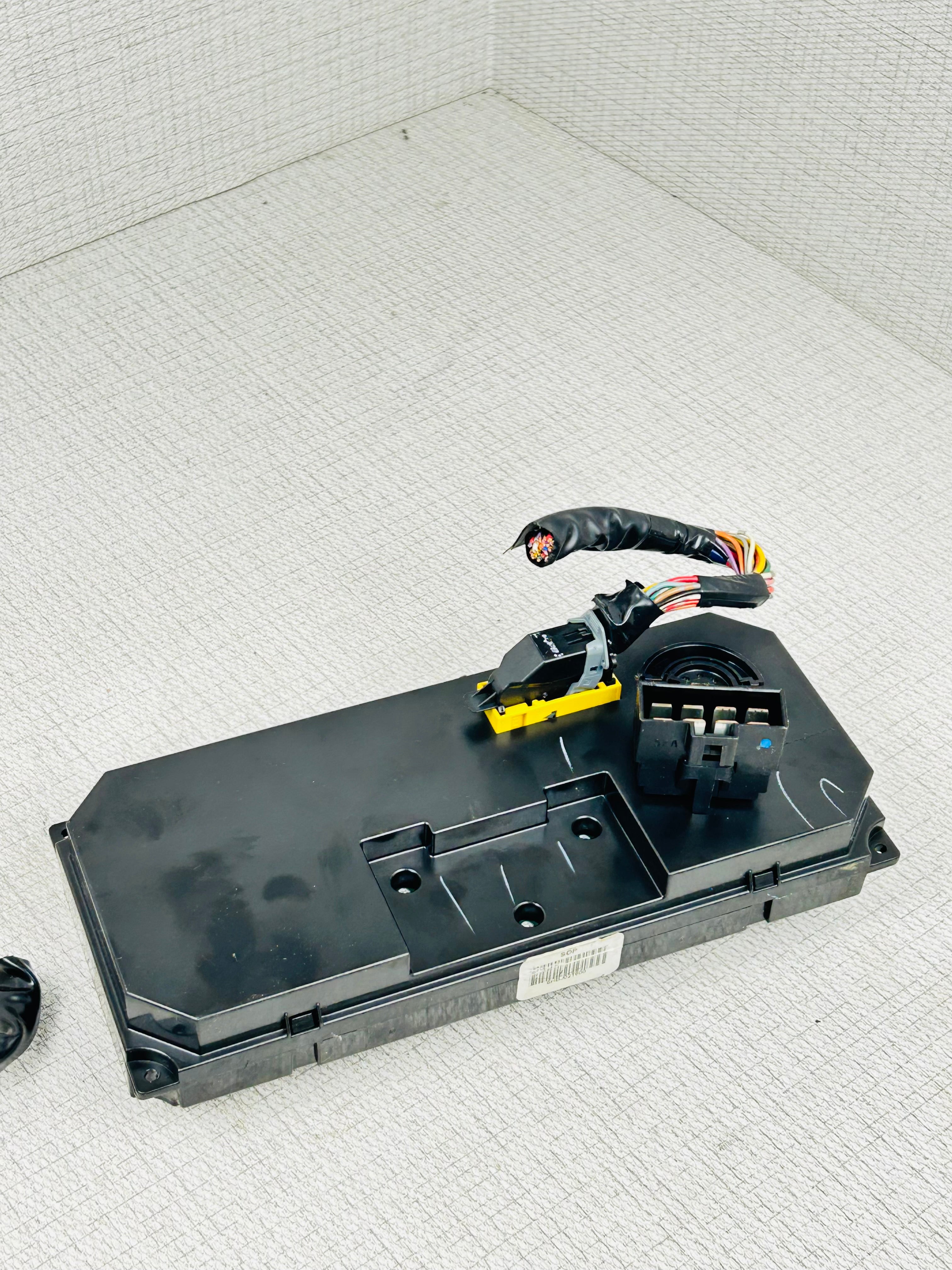 Climate Heater Control A/C Center Vent Nissan Xterra Pathfinder OEM 2011