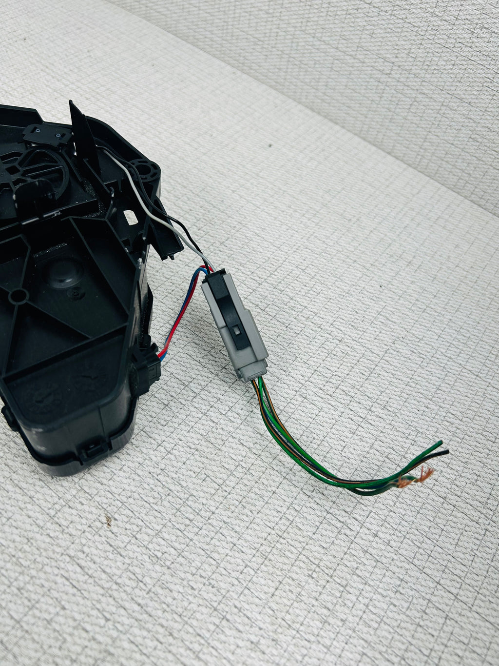 2010-2016 Volvo XC60 Rear Gate Trunk LID Lock Latch Release Control Module OEM