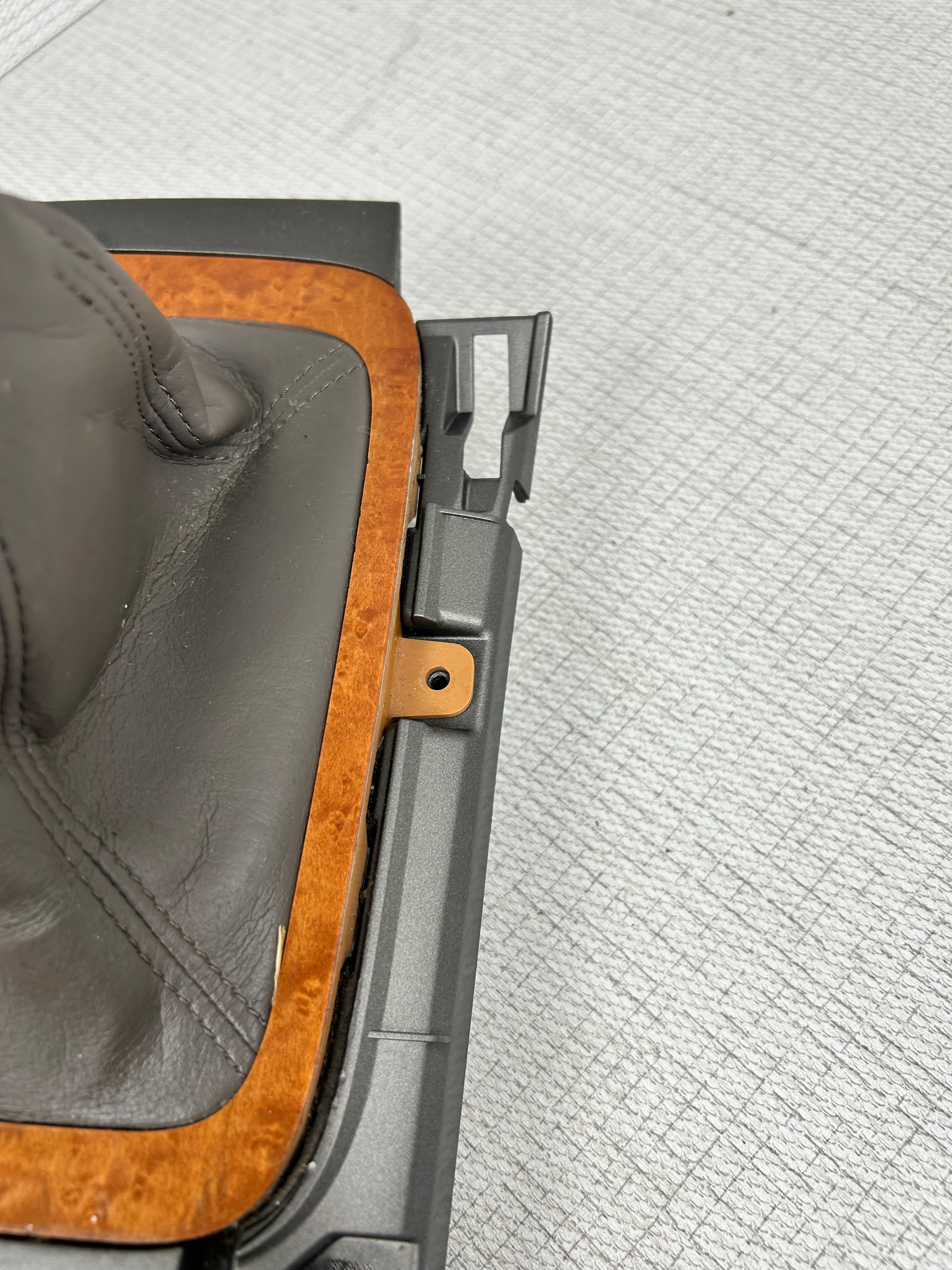 2003-2009 Lexus GX470 Gear Shifter Center Console Bezel woodgrain