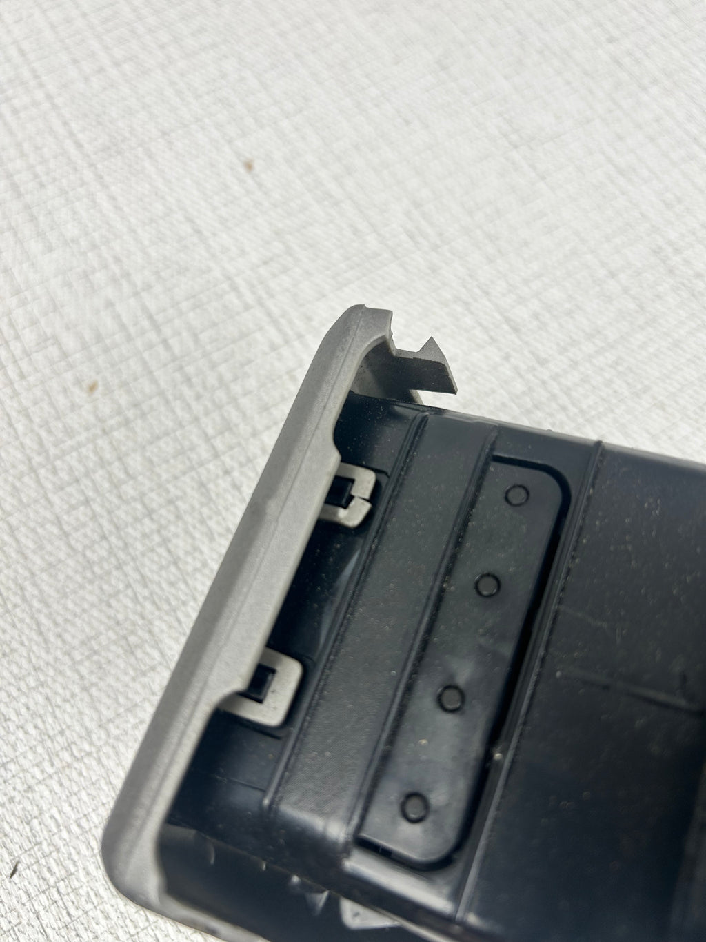 Left Dash Air Vent Chevy Colorado GMC Canyon Silver OEM 2004–2012