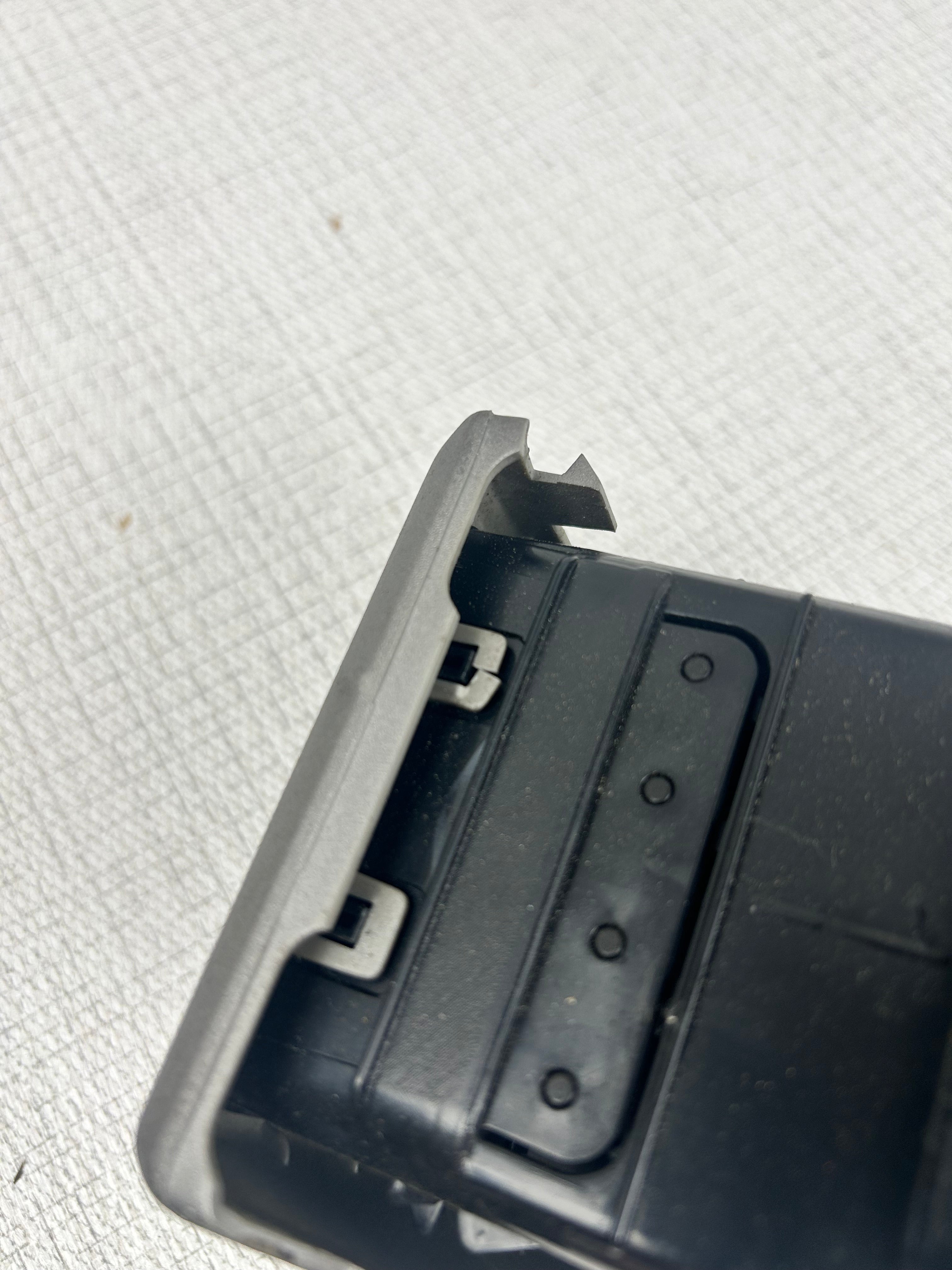 Left Dash Air Vent Chevy Colorado GMC Canyon Silver OEM 2004–2012