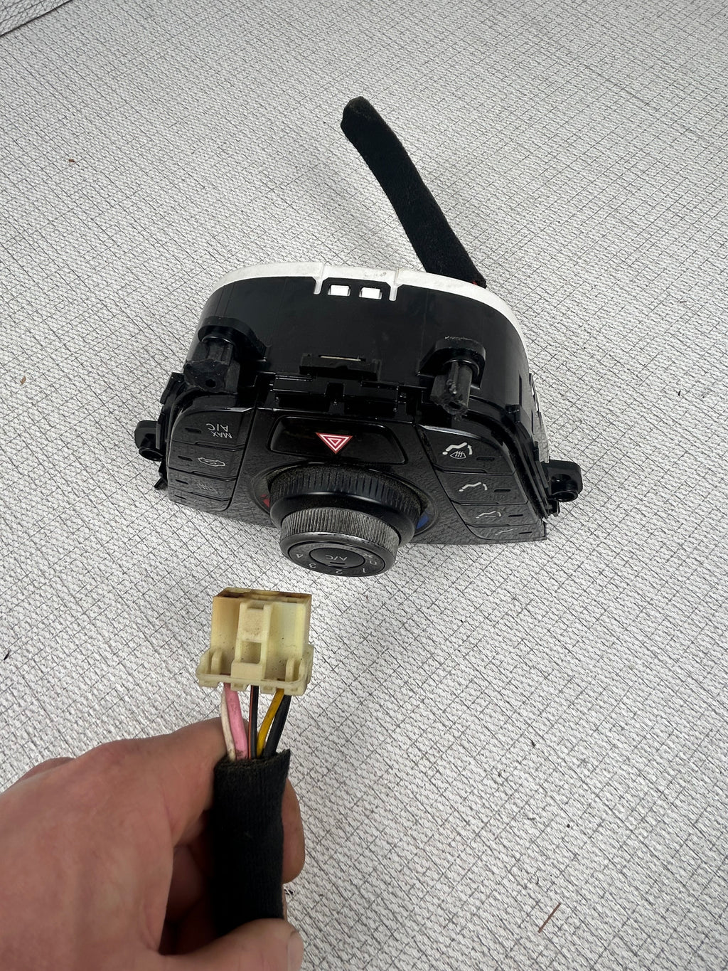 2012-2017 Hyundai Veloster Oem Use A/C Heater Climate Manual Temperature Control