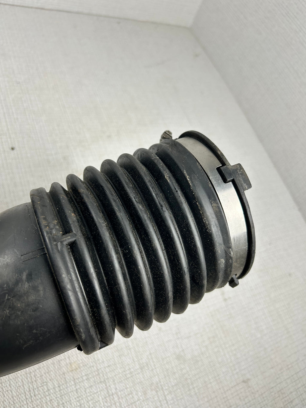 2011 - 2013 Dodge Durango Cherokee 3.6L Resonator Air Intake Tube OEM