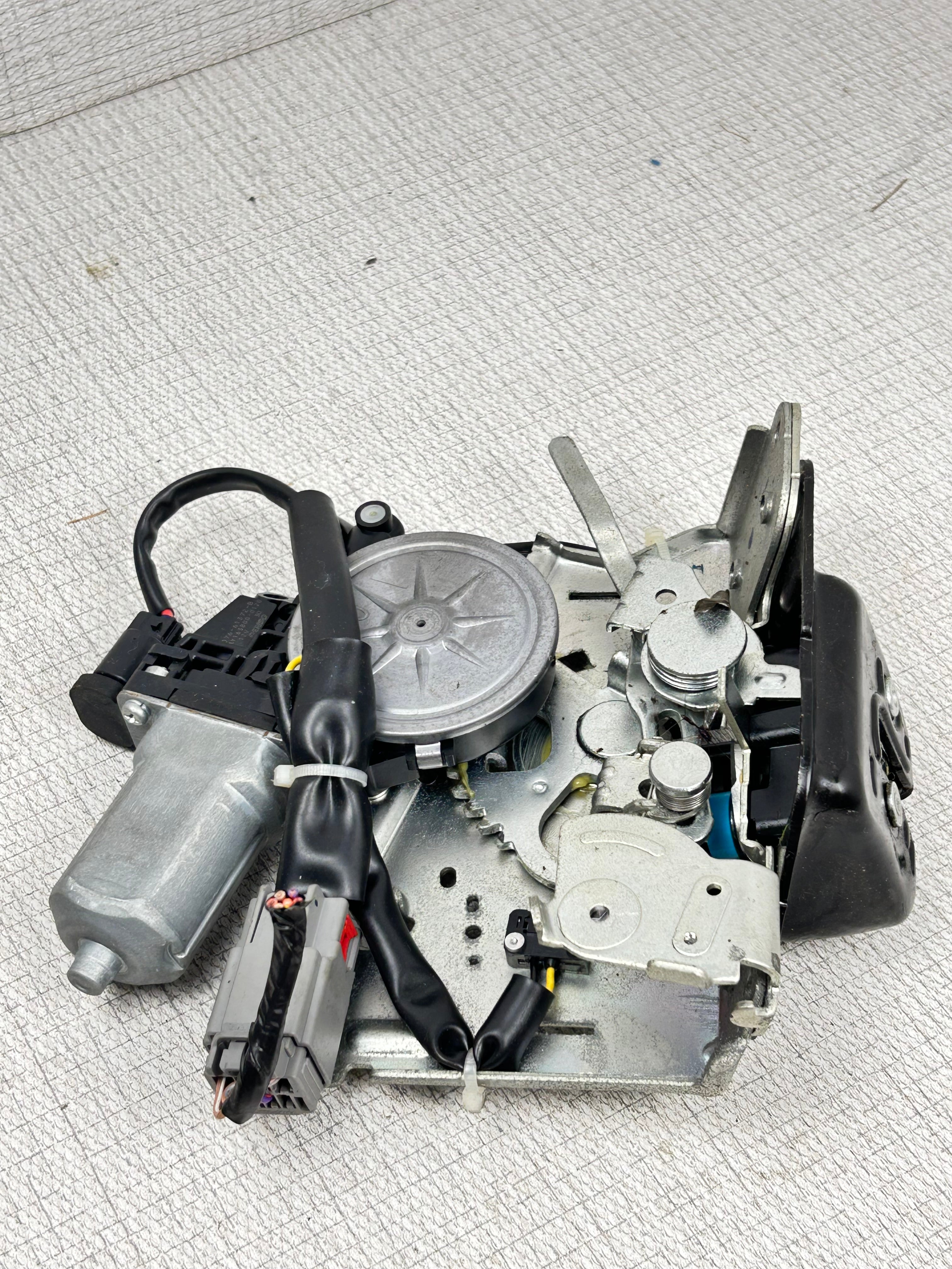 2011- 2021 Jeep Grand Cherokee Rear Power Liftgate Latch Lock Actuator Motor OEM