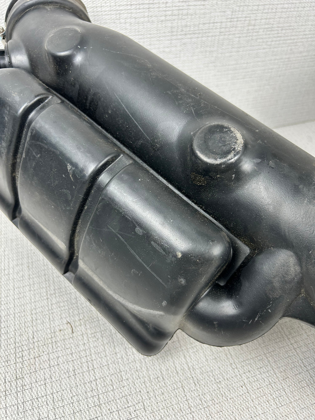 2011 - 2013 Dodge Durango Cherokee 3.6L Resonator Air Intake Tube OEM