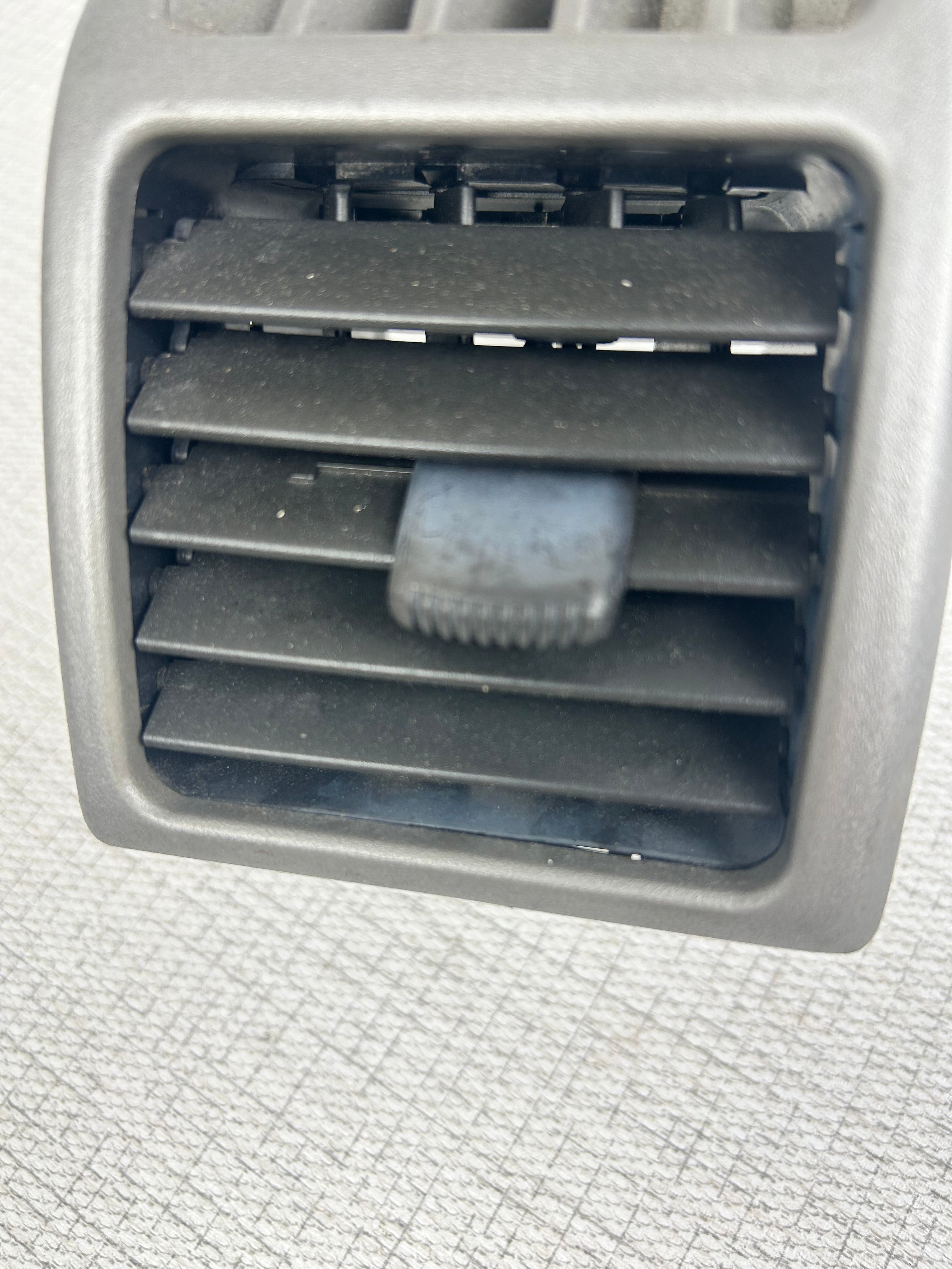 Left Dash Air Vent Chevy Colorado GMC Canyon Silver OEM 2004–2012
