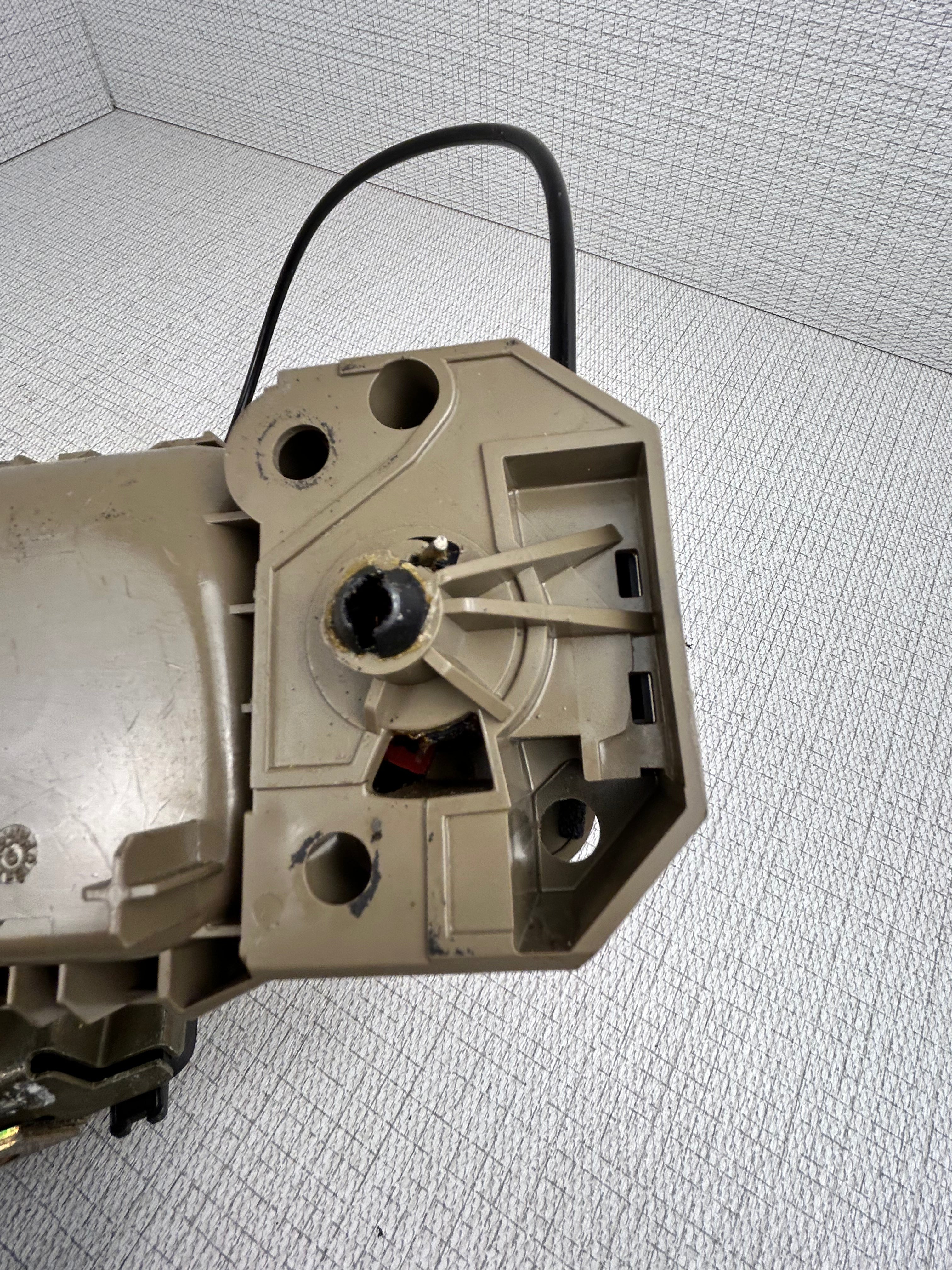 Volvo XC90 rear tailgate trunk latch lock actuator assembly OEM 2003-2014 third row