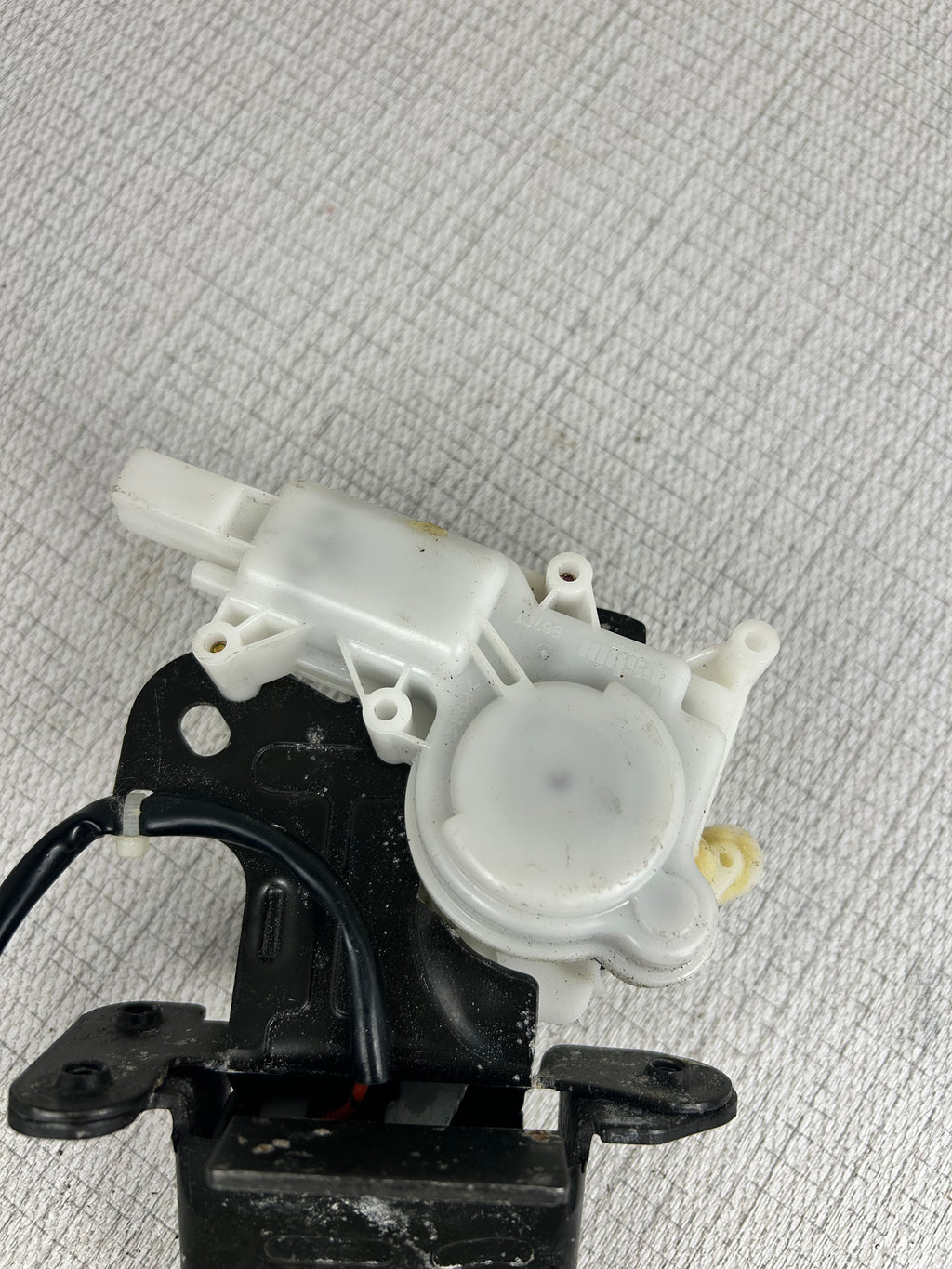 2007 - 2010 OEM Mazda Cx-9 CX9 Rear Trunk Tail Lift gate Latch Lock Actuator